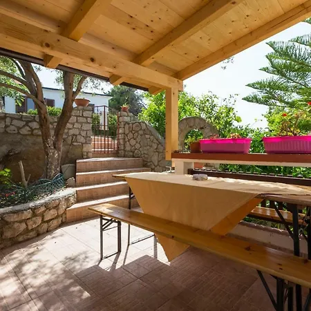 Guest house Apartmets Margarita,