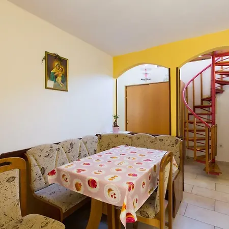 Apartmets Margarita, 3*
